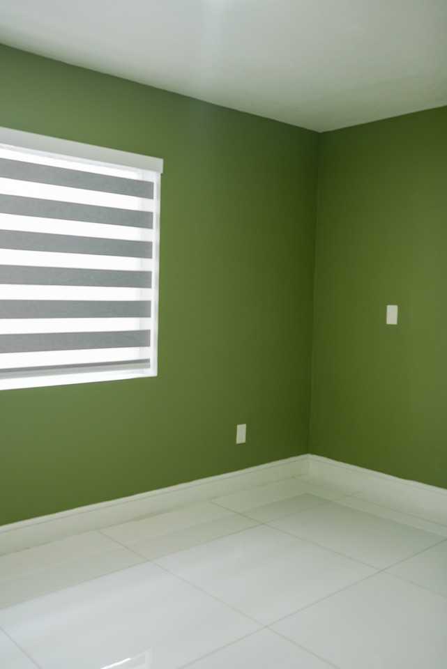 2512 Nw 66th St #2 - Photo 4 of 25