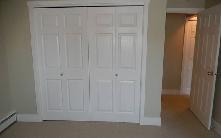 2410 Louise St #6 - Photo 7 of 9