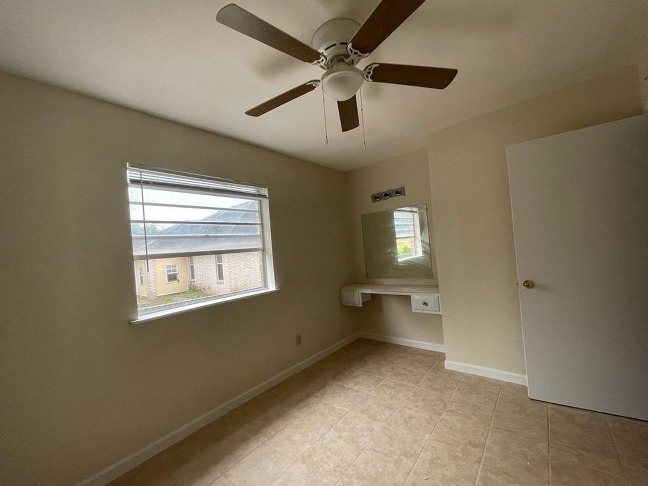 Mercedes Portfolio - Photo 3 of 12