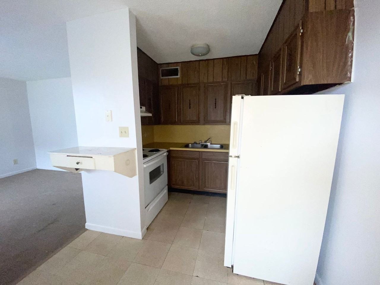 Mercedes Portfolio - Photo 4 of 12