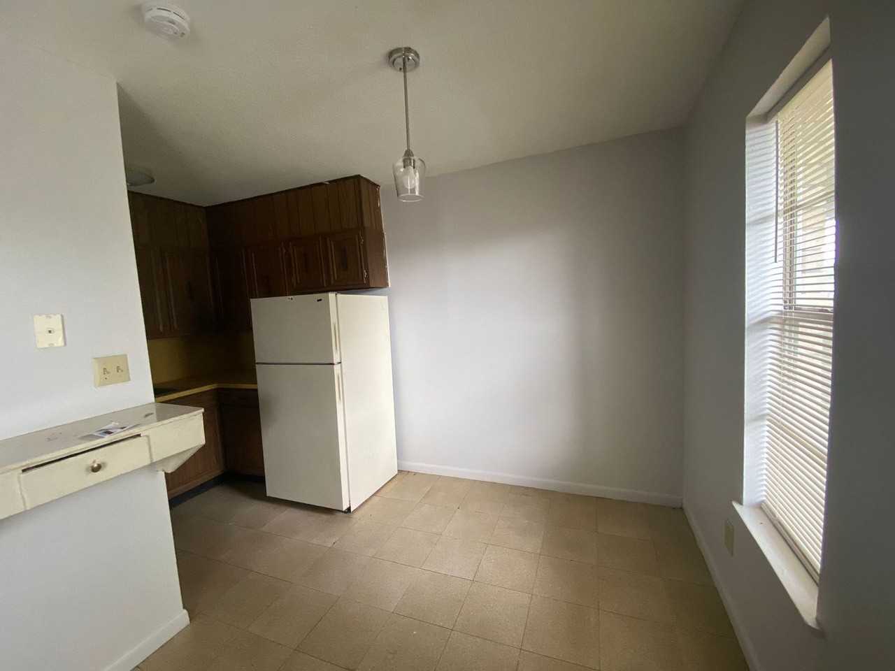 Mercedes Portfolio - Photo 6 of 12