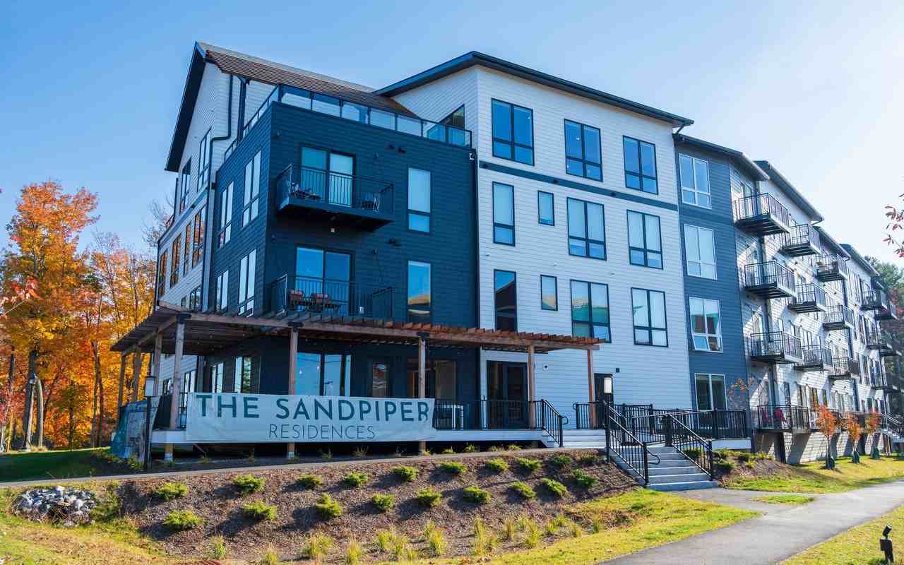 The Sandpiper Residences - Photo 4 of 14