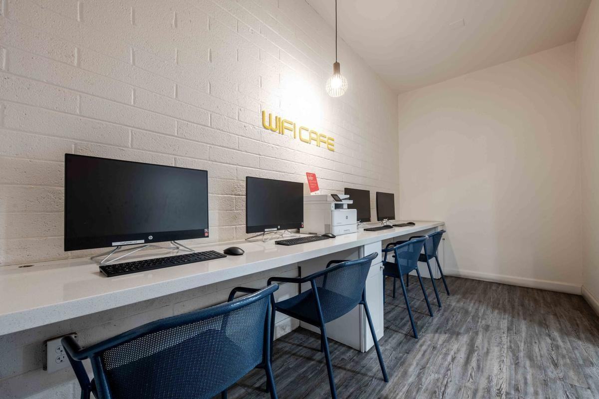 2030 W Indian School Rd - Photo 4 of 15