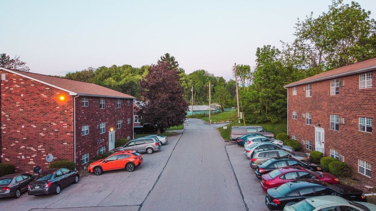 Meadow View - Photo 4 of 24