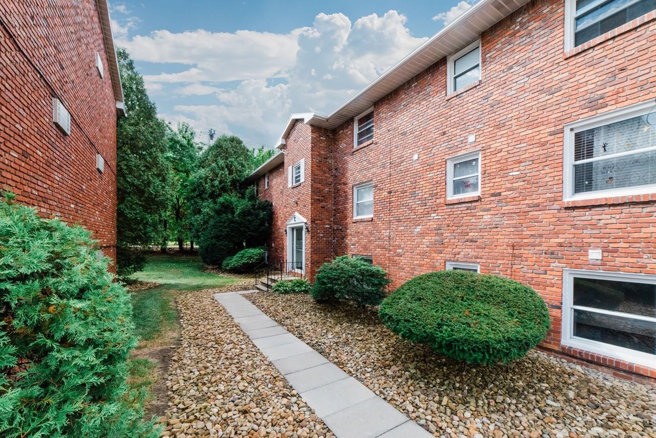 Brookside - Photo 4 of 7