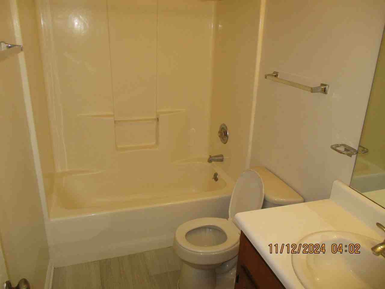 305 Station Crossing Dr Apt B - Photo 3 of 5