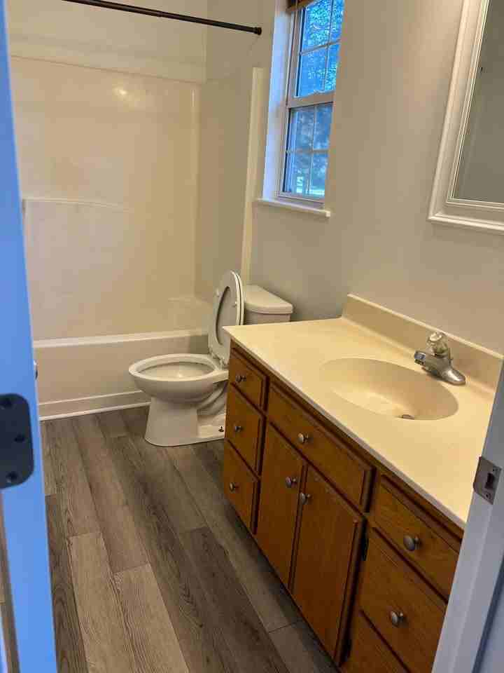 5560 Mooresville Rd - Photo 4 of 13