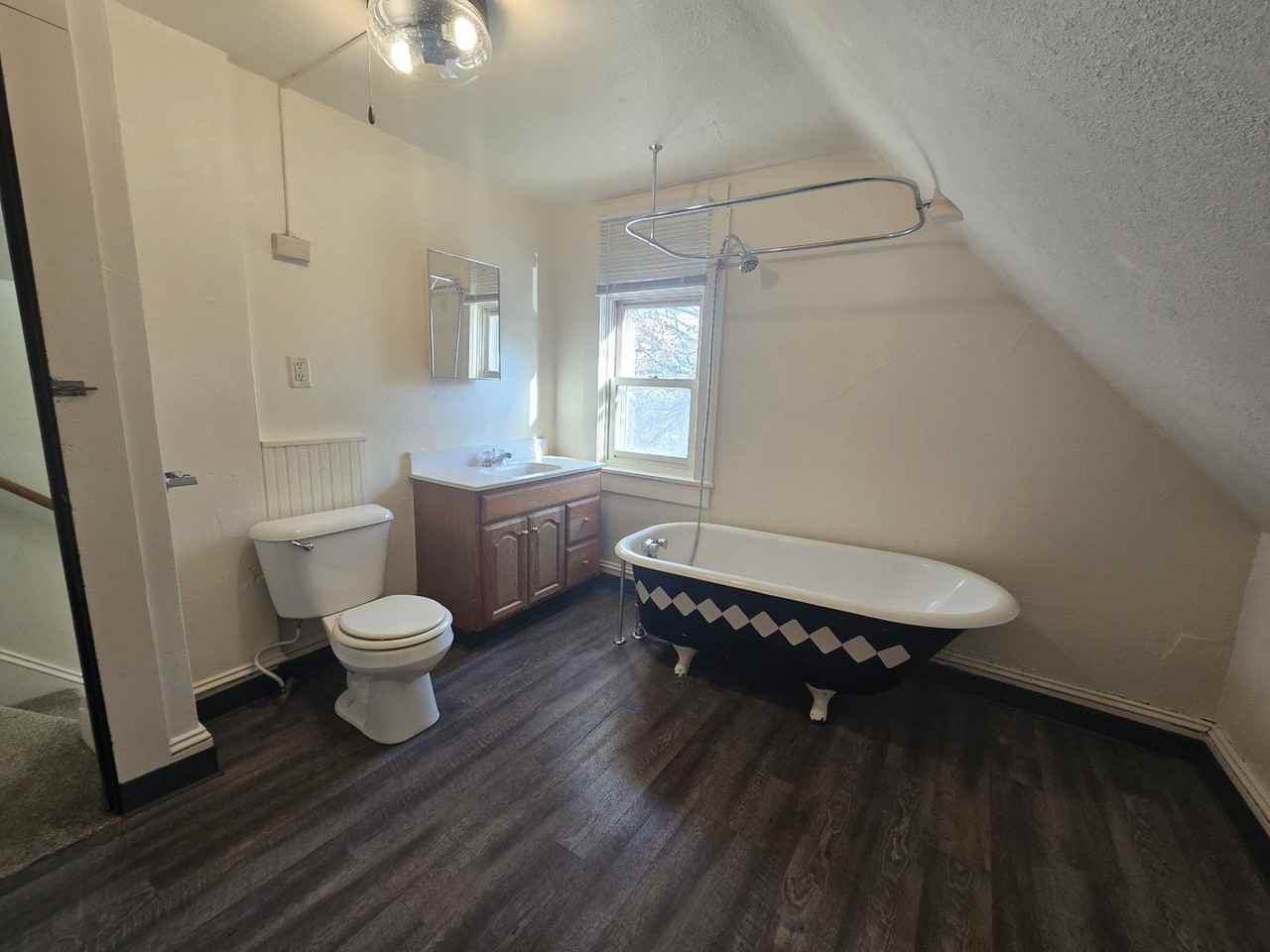 1317 1st Ave - Photo 2 of 8