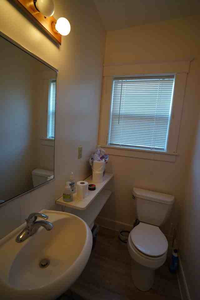 114 S Orchard St - Photo 6 of 10