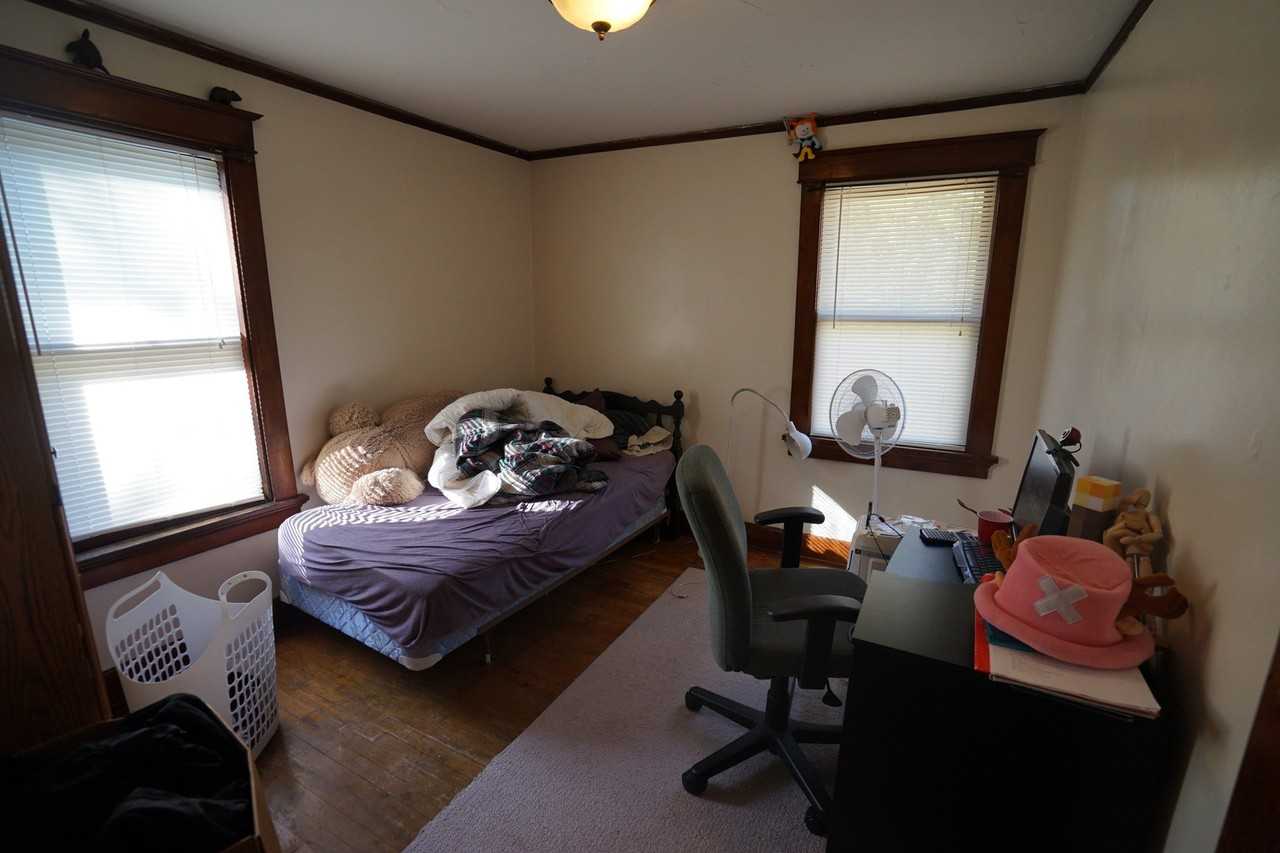 114 S Orchard St - Photo 7 of 10