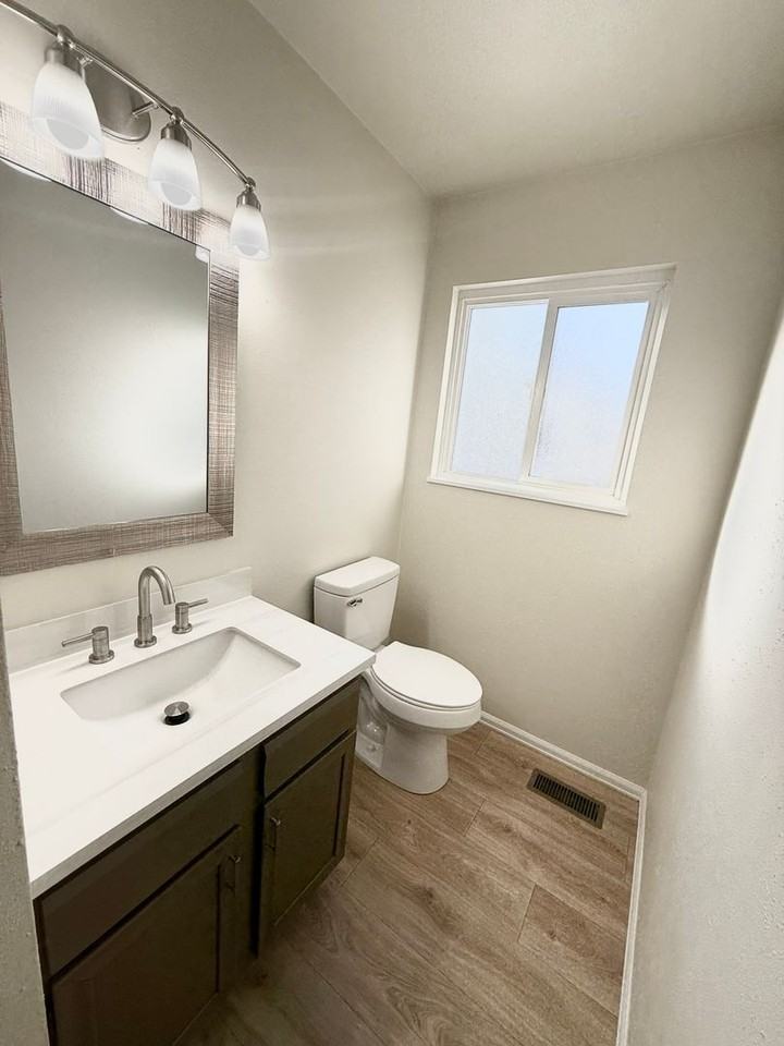 5383 Picket Dr - Photo 4 of 30