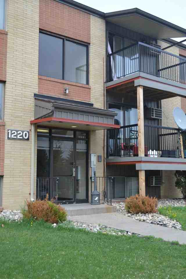 1220 28th Ave S - Photo 3 of 21