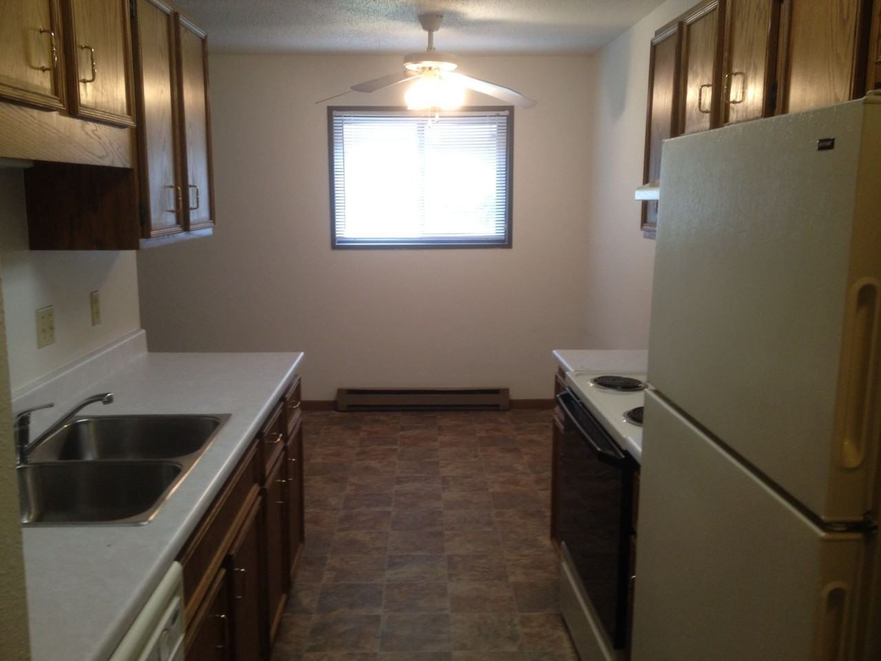 1220 28th Ave S - Photo 7 of 21