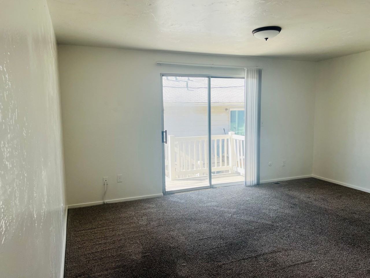 147 W 2575 N #A - Photo 4 of 12