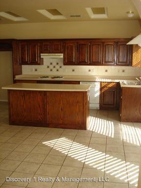 10472 Chandler Dr NW - Photo 2 of 5