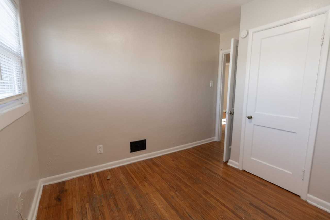 1800 Sunrise Dr - Photo 7 of 23