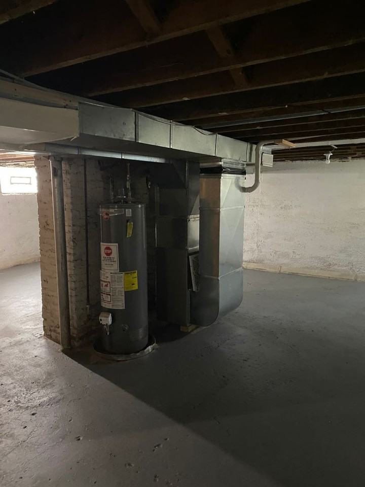 320 E Siebenthaler Ave - Photo 2 of 17