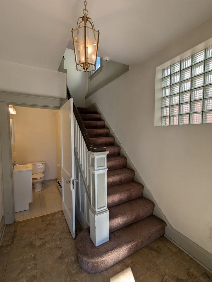 108 Maywood St - Photo 3 of 24