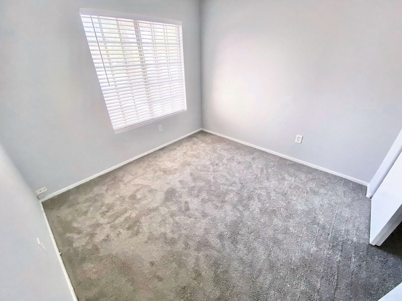 3721 Nairobi Ln - Photo 6 of 20