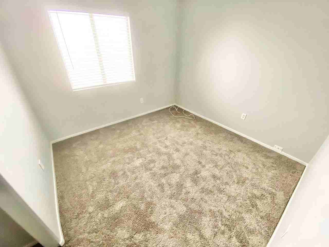 3721 Nairobi Ln - Photo 7 of 20
