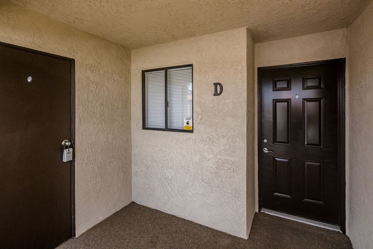 373 Lake Havasu Ave N - Photo 3 of 28