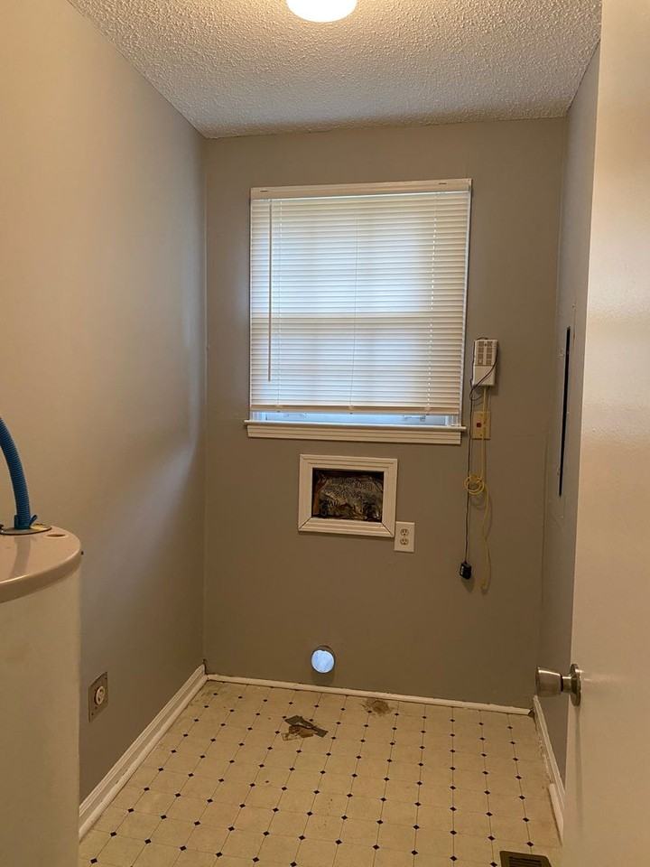 222 N 11th St - Photo 6 of 14