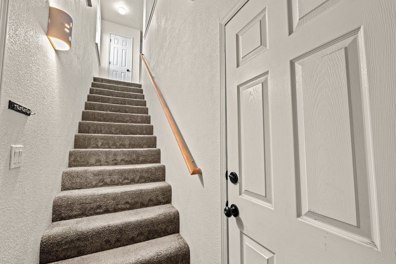 2900 Vista Del Rey Ne #11D - Photo 5 of 21