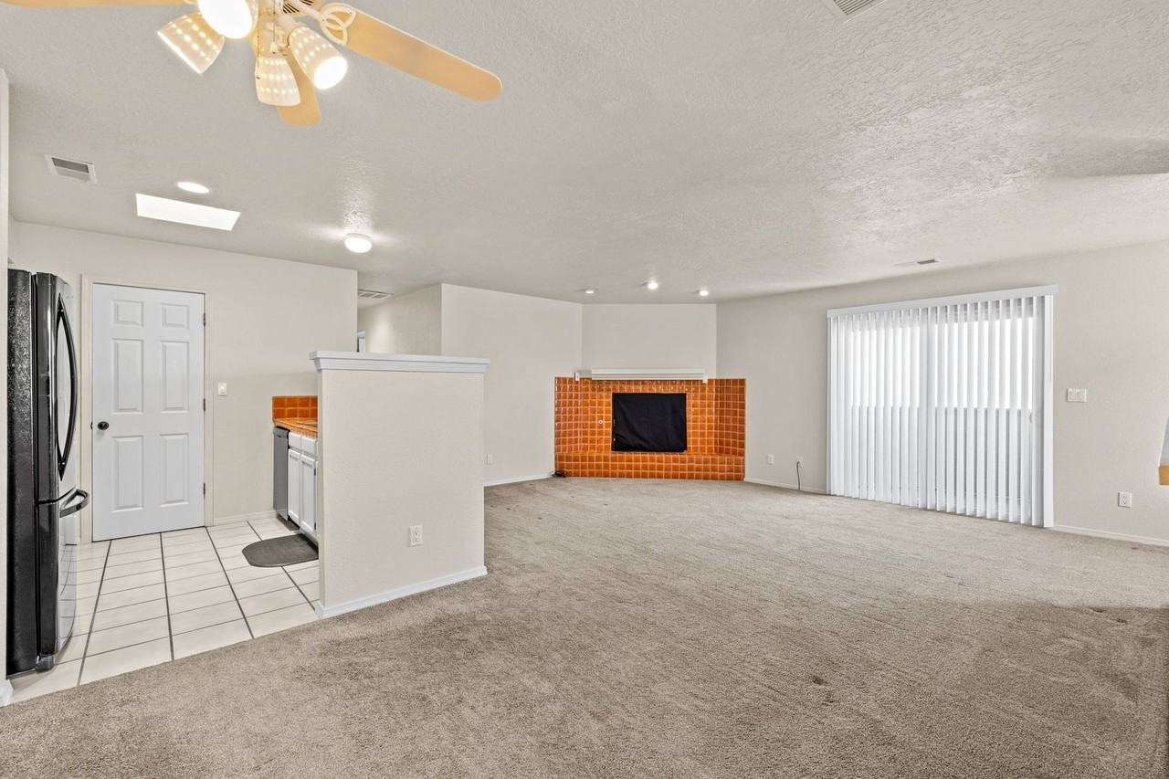 2900 Vista Del Rey Ne #11D - Photo 6 of 21