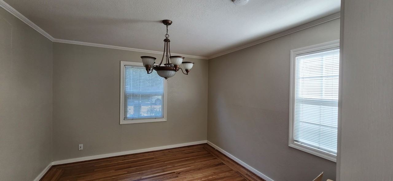 1300 Perkins Way - Photo 6 of 19