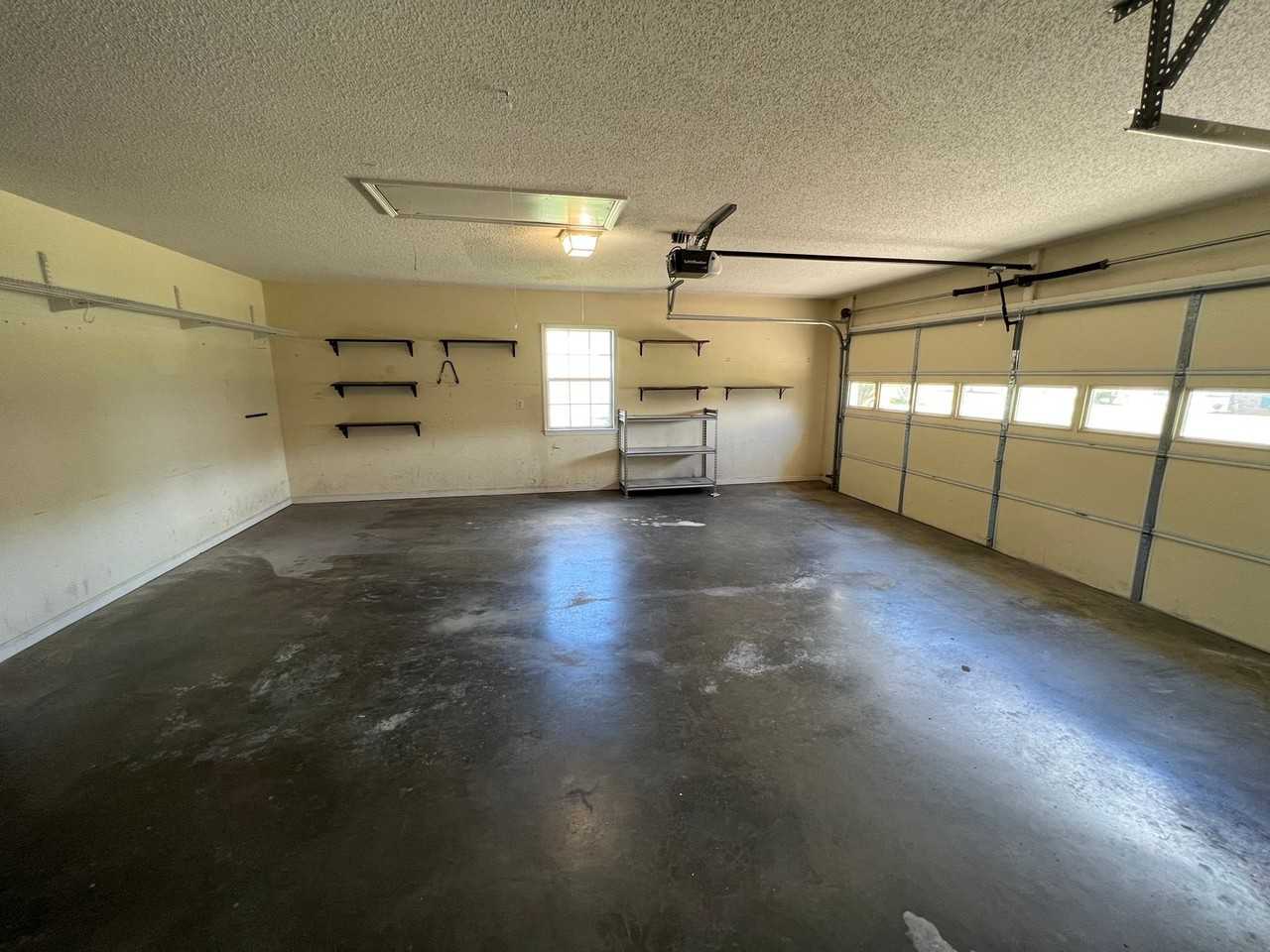 144 Hidden Cir - Photo 3 of 13