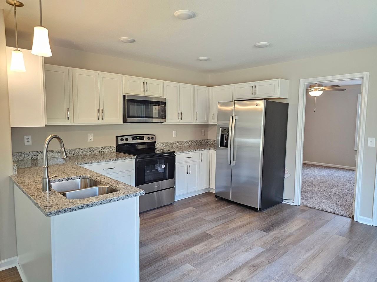 161 Hadley dr - Photo 2 of 17