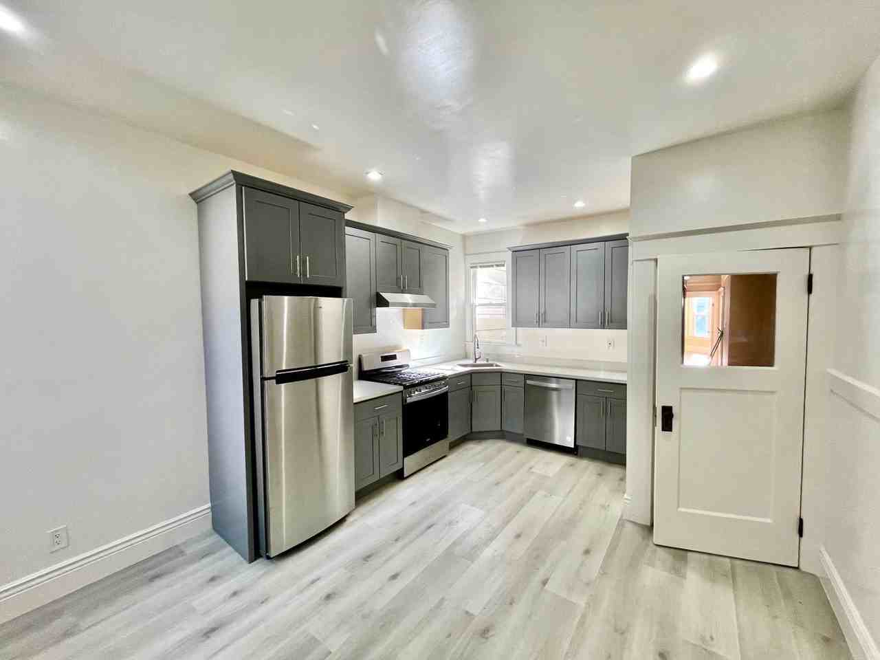 4638 Geary Blvd - Photo 2 of 18