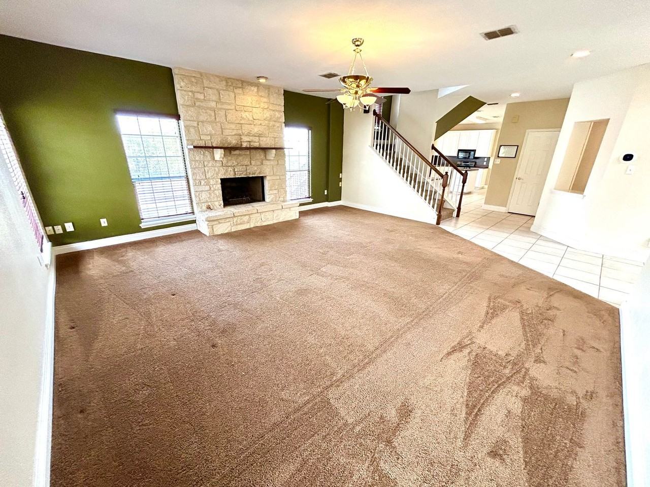 215 River Blf - Photo 7 of 48