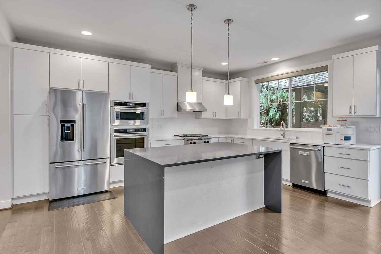 4562 240th Pl Se - Photo 5 of 29