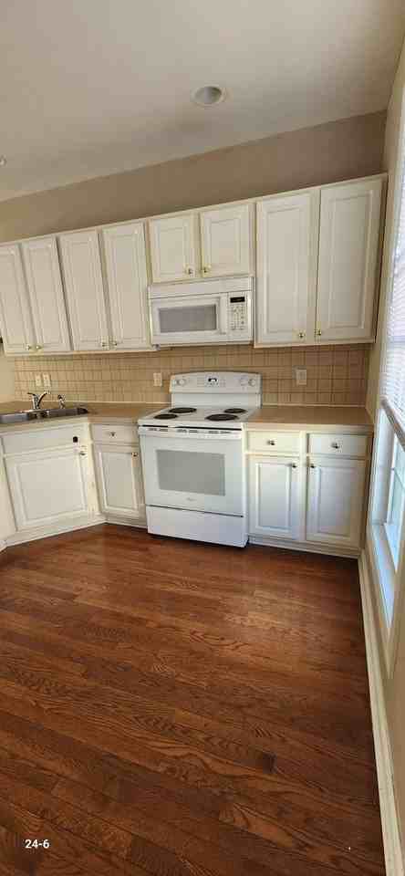 24 Sean Riley #6 - Photo 3 of 15