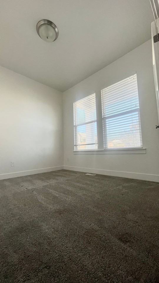 1647 N 3700 W - Photo 5 of 20