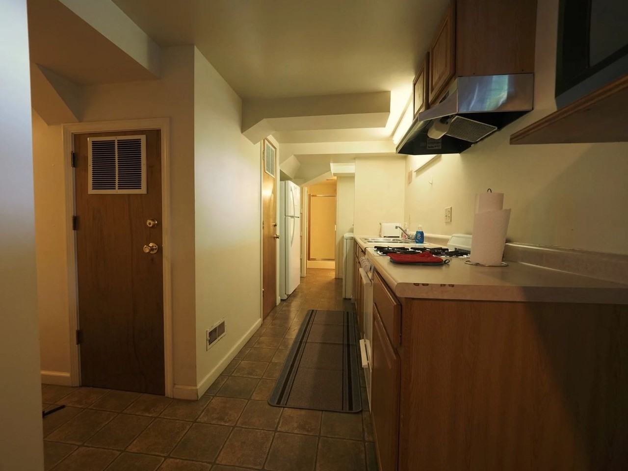 333 S Eagleson Ave - Photo 2 of 9