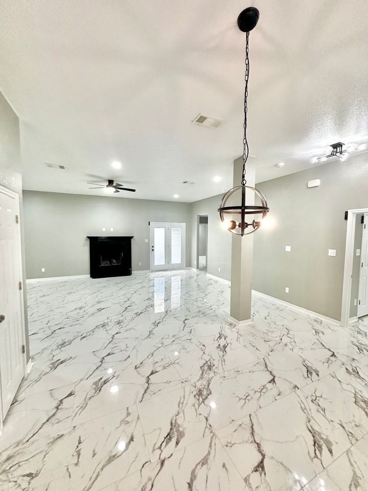 6502 Deorsam Loop - Photo 3 of 23