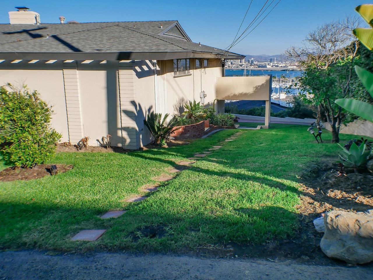 711 San Fernando St - Photo 2 of 26