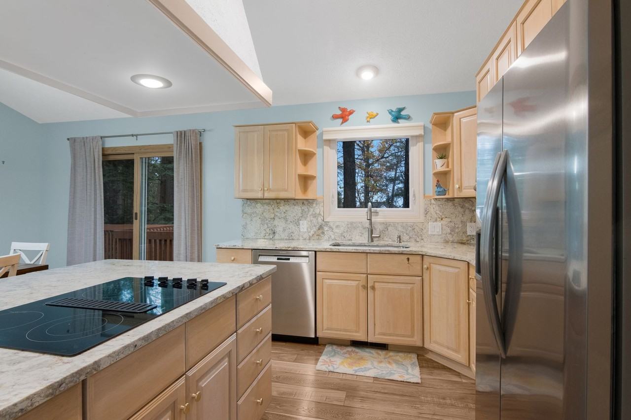 2243 E Timberlane Dr - Photo 3 of 28