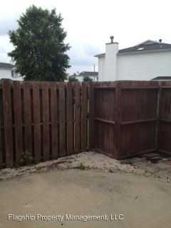 3805 Sterling Pointe Drive - Photo 3 of 11