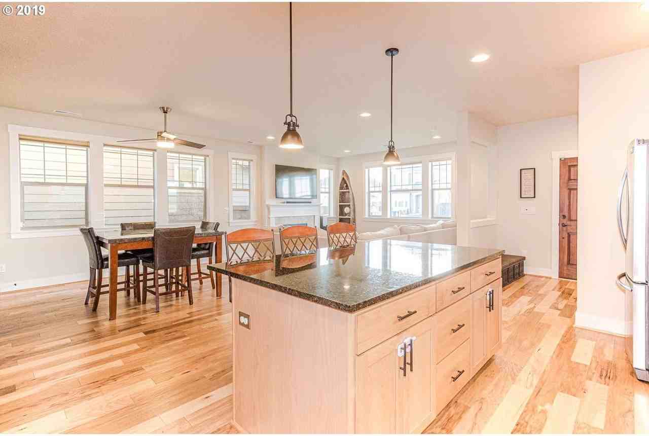 10736 Nw 289th Ave - Photo 5 of 22