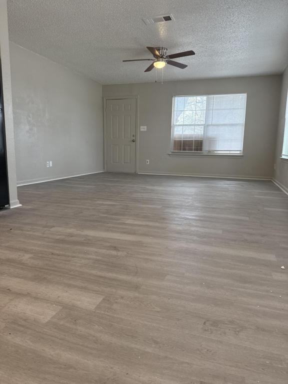 508 Avenue A - Photo 2 of 7