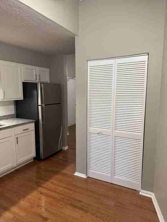 108 E Kentucky St ##1 - Photo 2 of 19