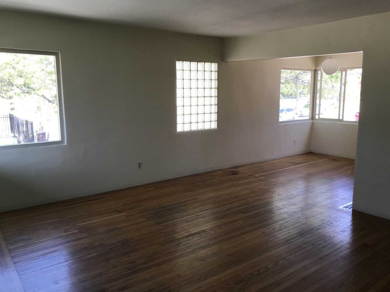 3311 Macarthur Blvd - Photo 2 of 17