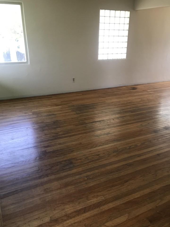3311 Macarthur Blvd - Photo 3 of 17