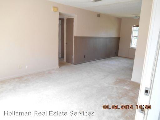 Pine St. Pine Cove Apts. - Photo 3 of 15