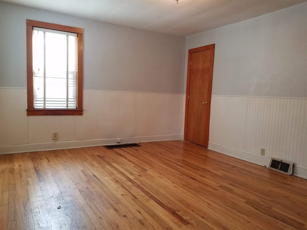 27 Spring Forest Ave - Photo 3 of 19