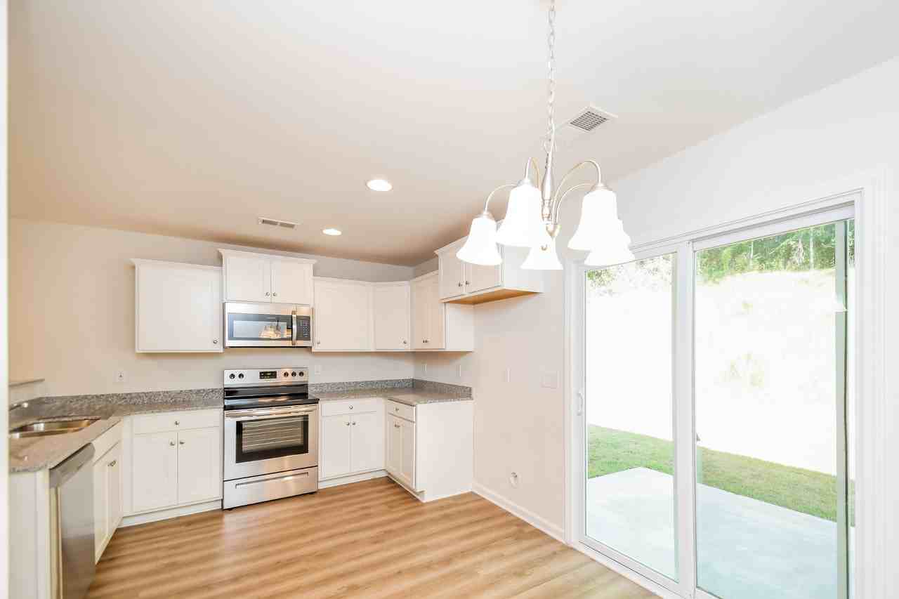 313 Noble Ln - Photo 7 of 21