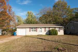 featured image of 207 Glenwood St